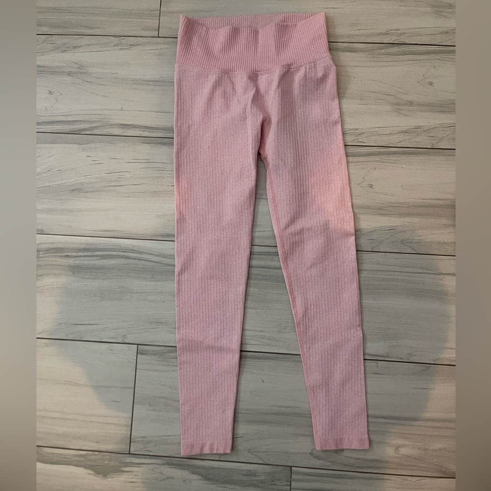 pink leggings